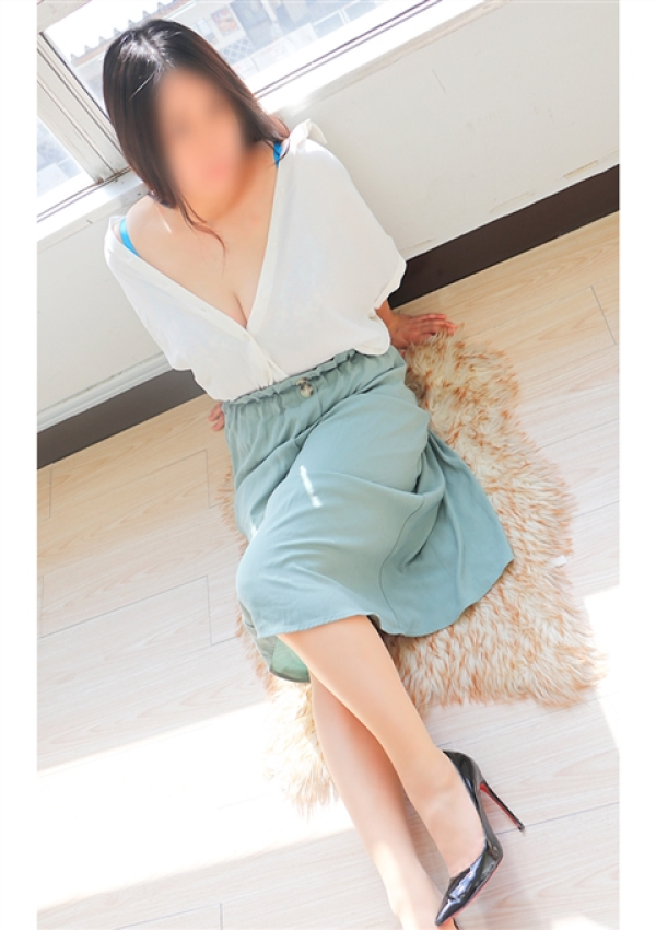 えれな、性腺熟女100% 4