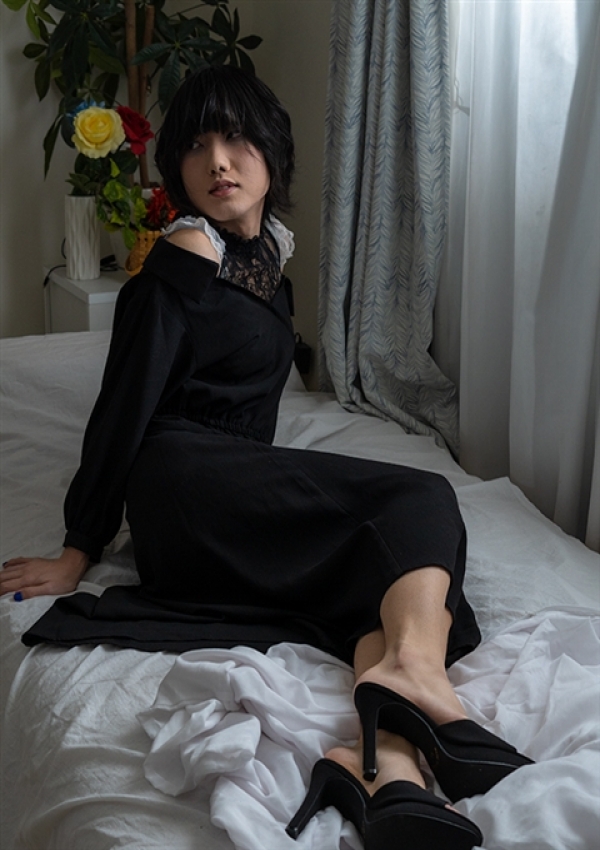 凛音ゆう、美熟女ニューハーフMnF 3