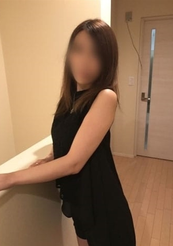 あいな、即尺即プレイ 肉食淫乱妻 2