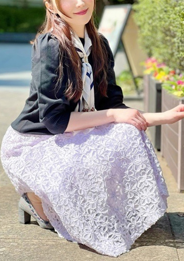 西川みゆ、月の真珠-新宿- 4