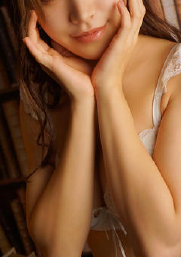 妃 英麗奈、Rosso(ロッソ) 2