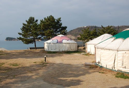 直島ふるさと海の家 つつじ荘 直島